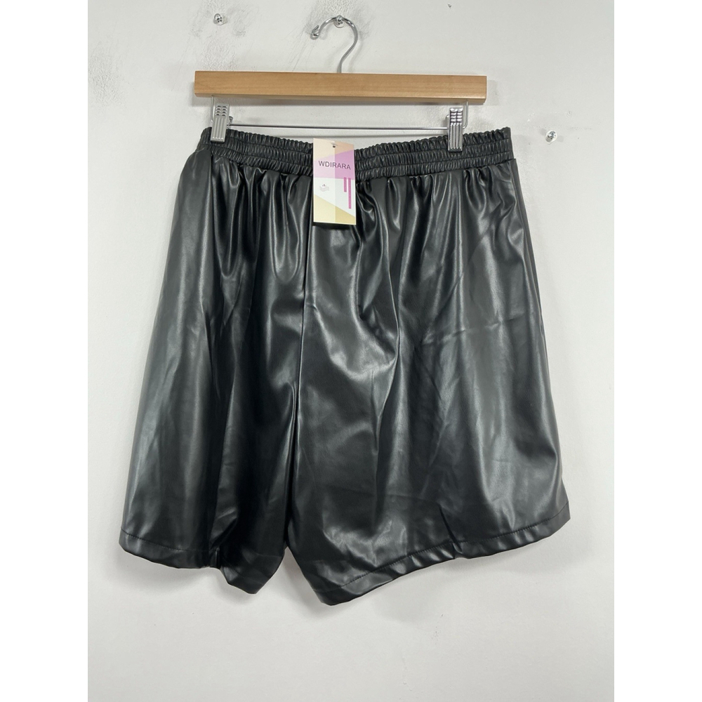 Womans Wdirara Pullon Faux Leather Shorts XXL Plus Black Elastic Waist NWT - Picture 2 of 9